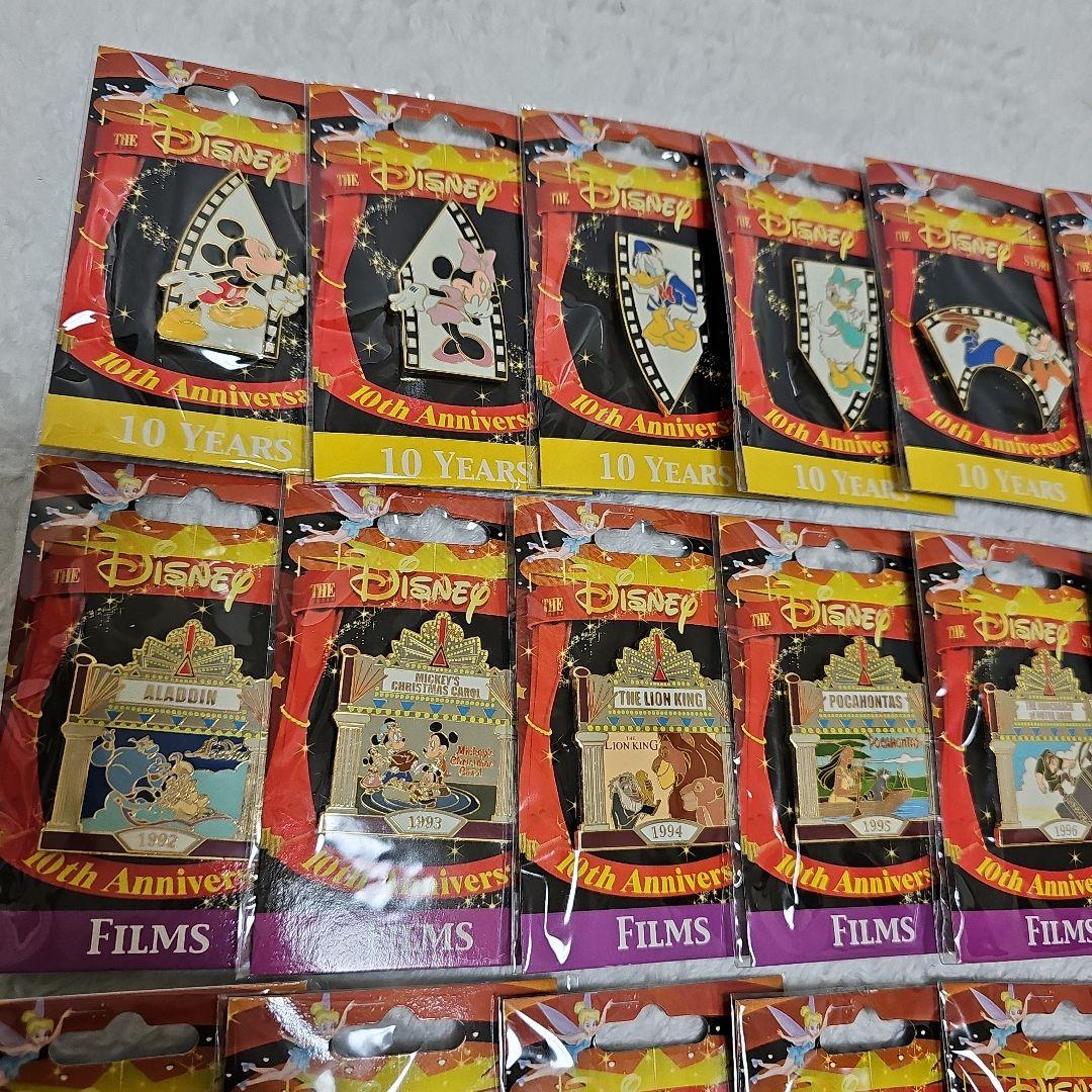 DisneyStore 10thアニバーサリー ピンバッジ LTD2500