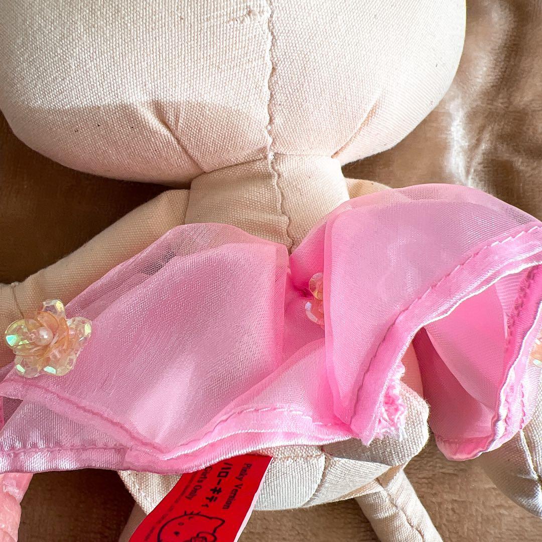 レア　ピンキーバージョン　脚長　ハローキティ ぬいぐるみ ボールチェーン