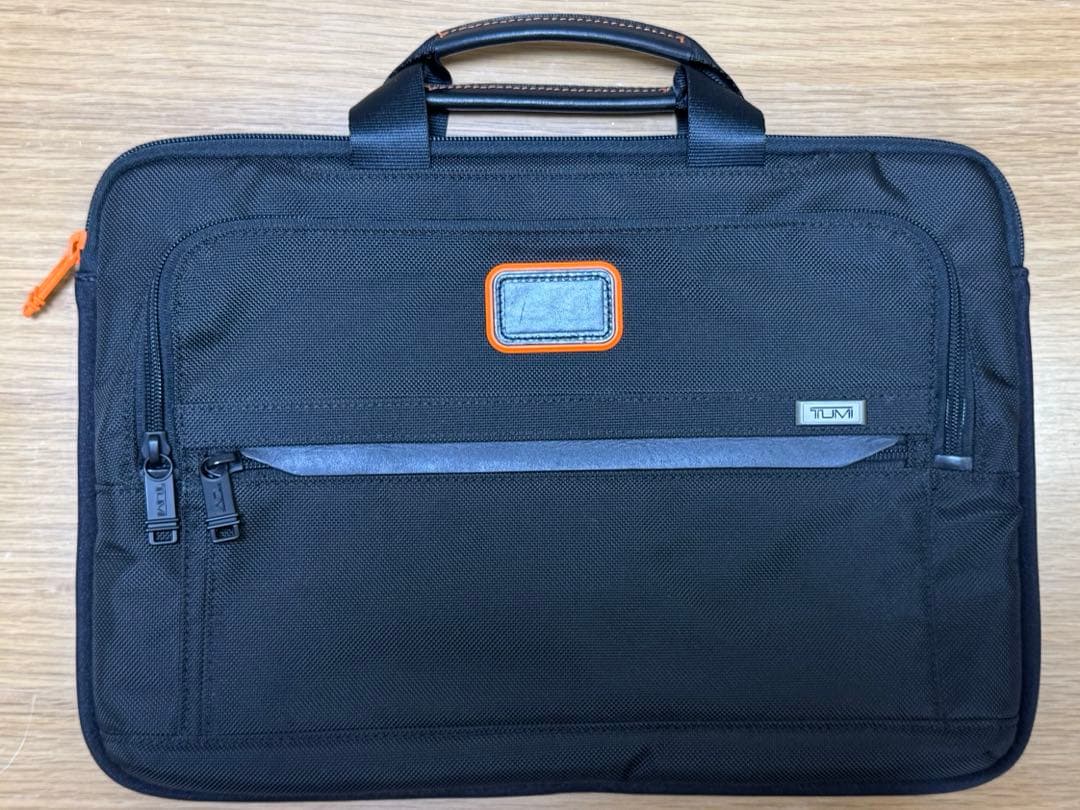 TUMI 限定 クリスプラット ラージトラベルラップトップケース - メルカリ
