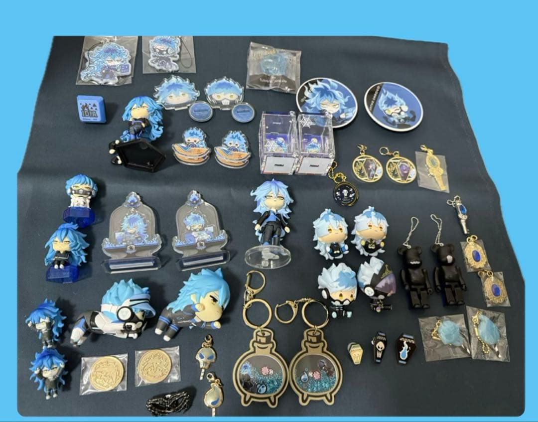 超メルカリ市限定価格　ツイステ　イグニハイド　引退品