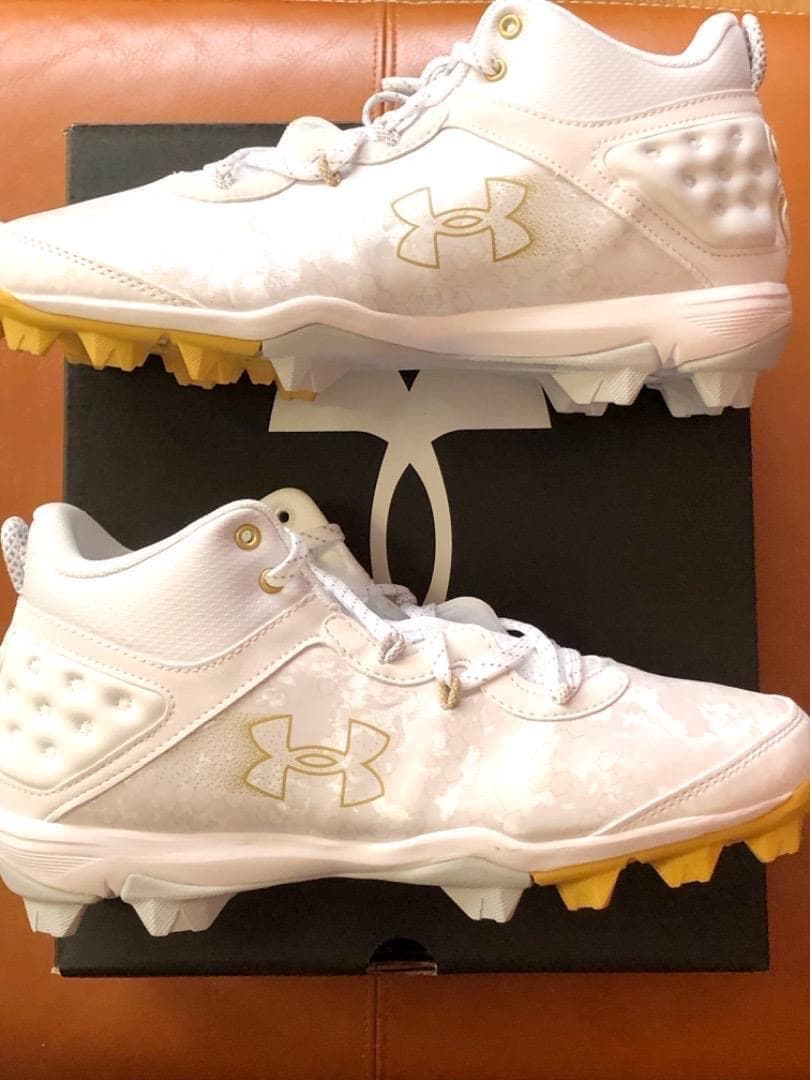 新品2026年USA国内限定アンダーアーマー野球ハーパー8MidRm30cm - メルカリ