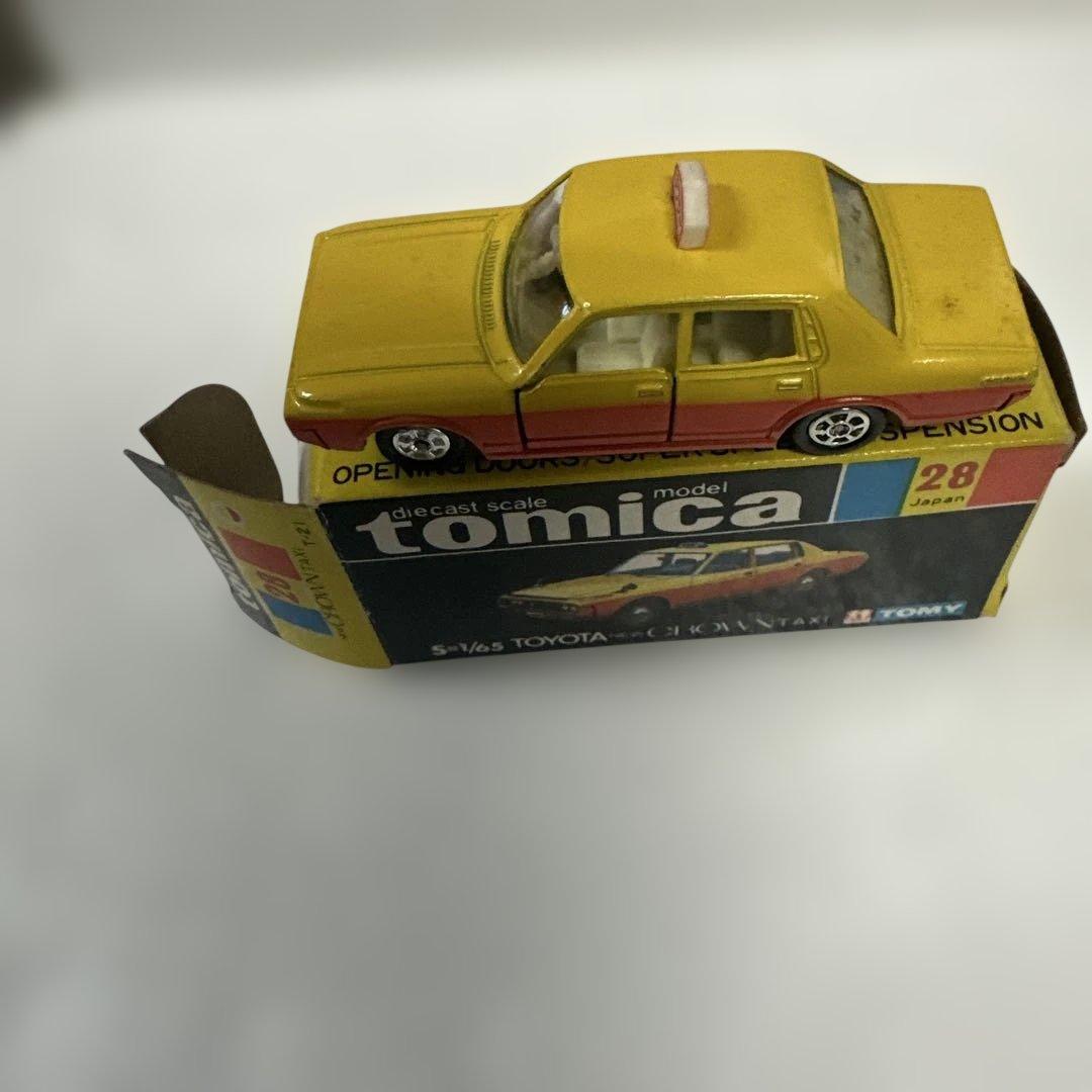 トミカ黒箱No.28TOYOTA クラウン　タクシー ヴィンテージ ミニカーショップ ケンボックス トミカ 黒箱☆28☆トヨタクラウン