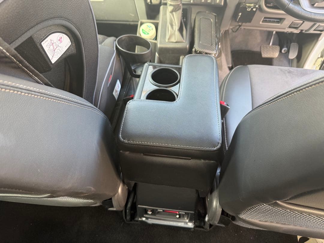 i*o様 GDJ76W ランクル70再再販 アームレストコンソールボックス