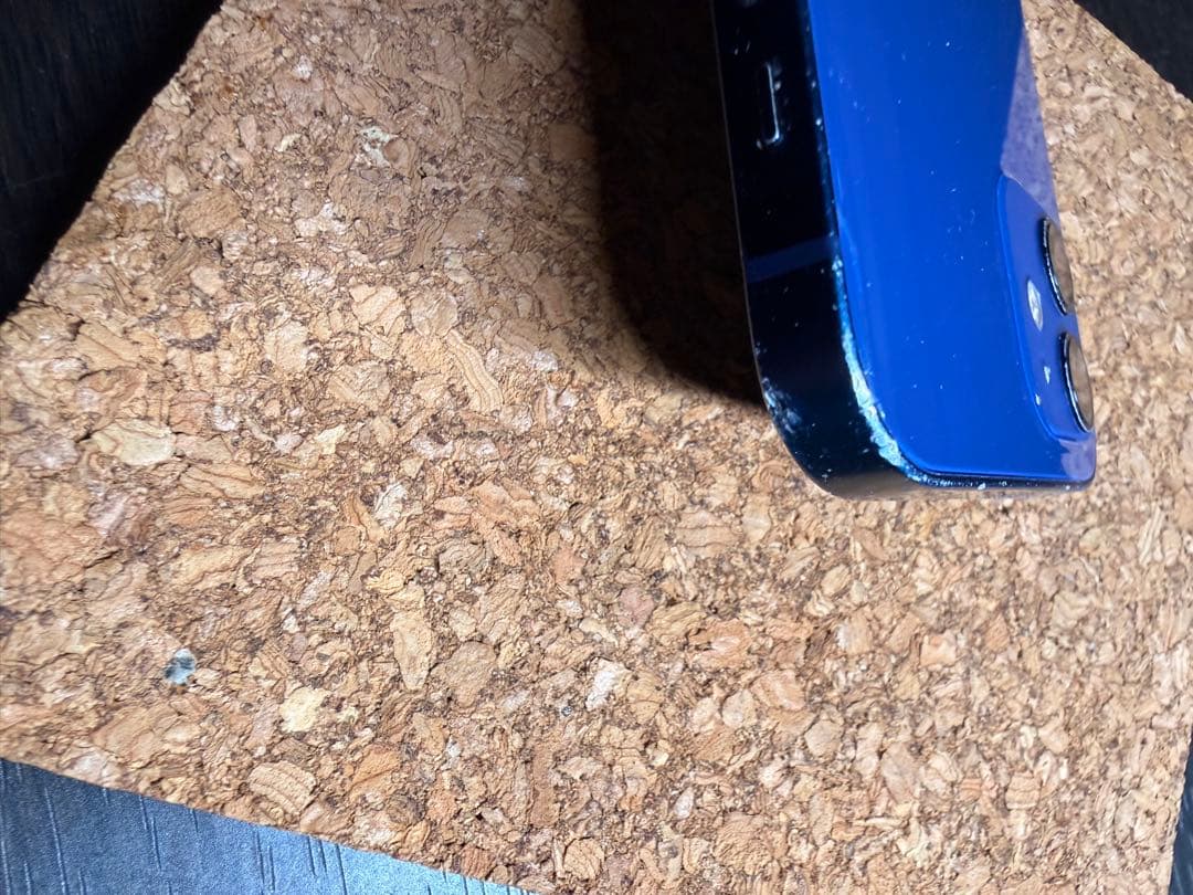 iPhone12 128GB 画面割れ 有線充電不可 カメラ曇りあり - メルカリ