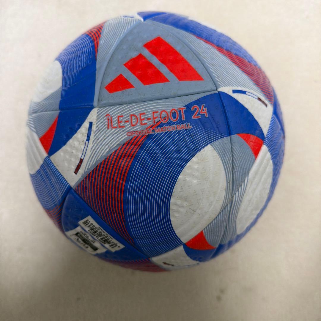 adidas ÎLE DE FOOT 24 サッカーボール サイズ5 adidas-ile-de-foot-24-club-