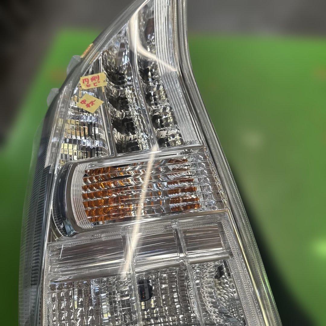 トヨタ プリウス 30 前期 テールランプ テールライト 左右セット 中古