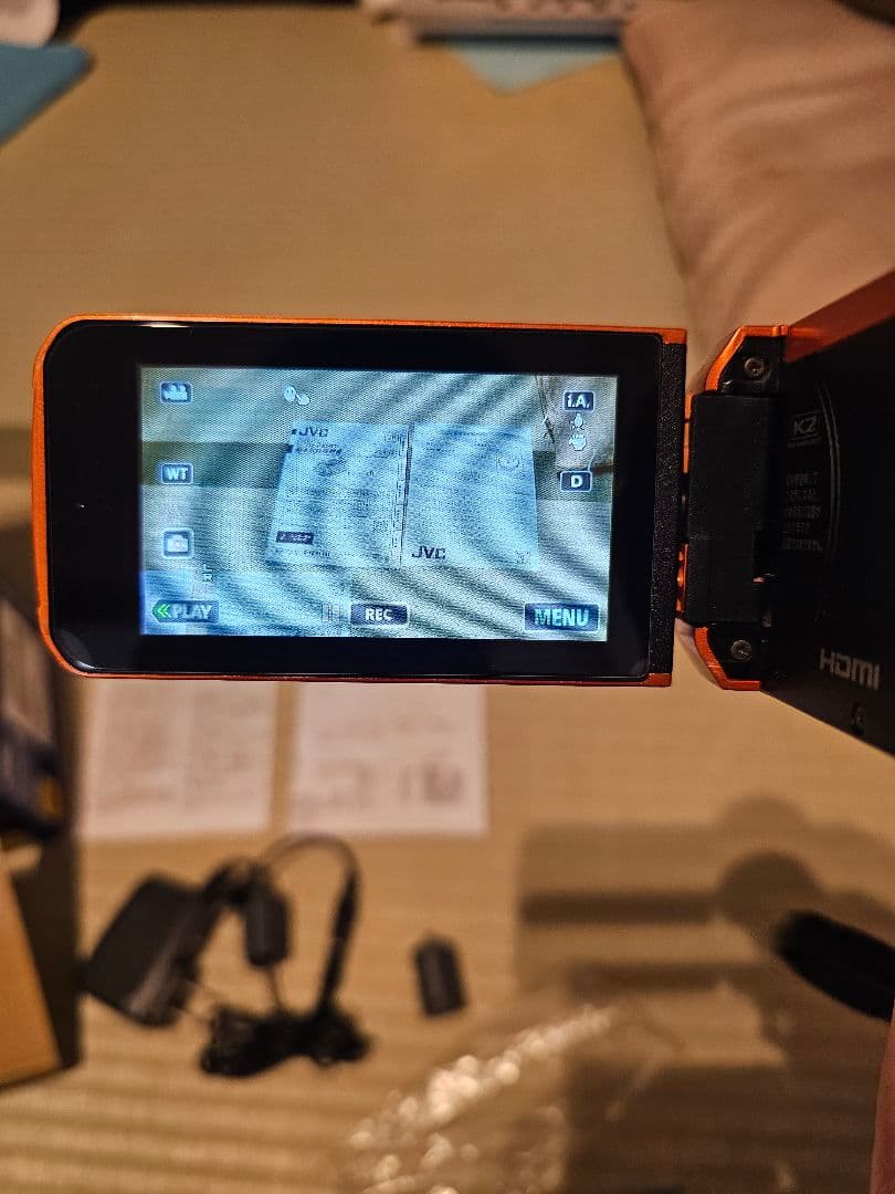 JVC ビデオカメラ Everio R GZ-RX600-D - メルカリ