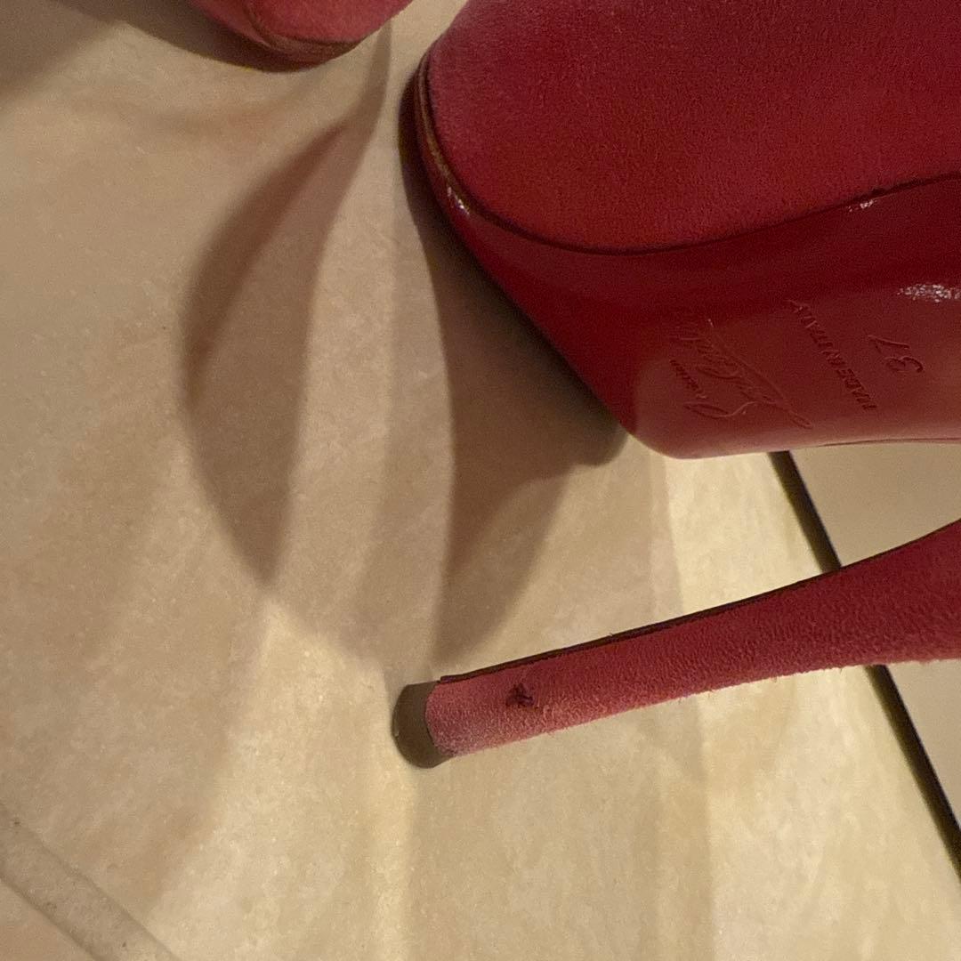 ルブタン ピンク スエード ポインテッドトゥ ハイヒール - 靴公式 ストア