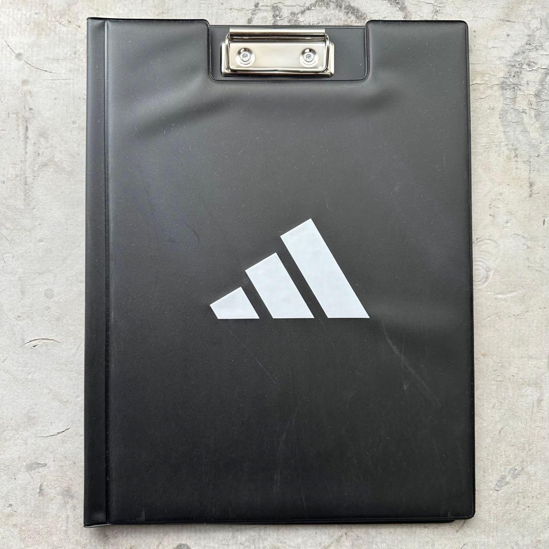 アディダス バインダー adidas 新ロゴ - メルカリ