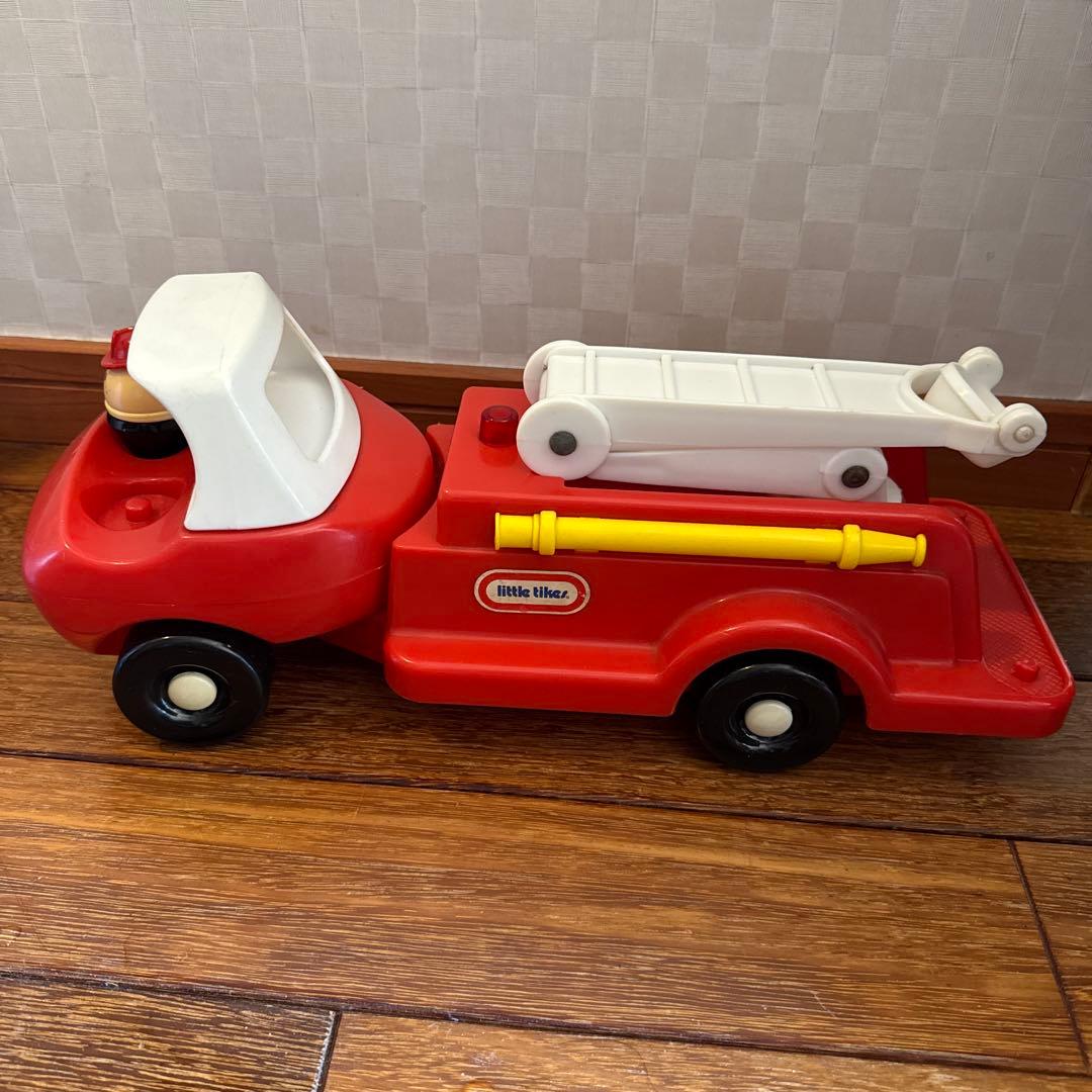 【トイ・ストーリー】Little Tikes 消防車 人形付き