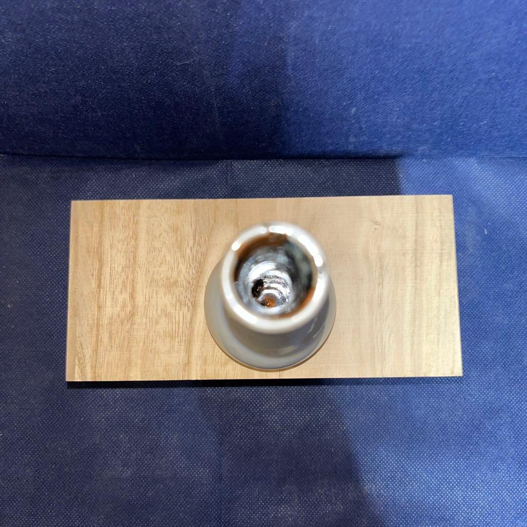 一輪差し／白釉鶴首／梶原二朗作／小石原焼 - メルカリ