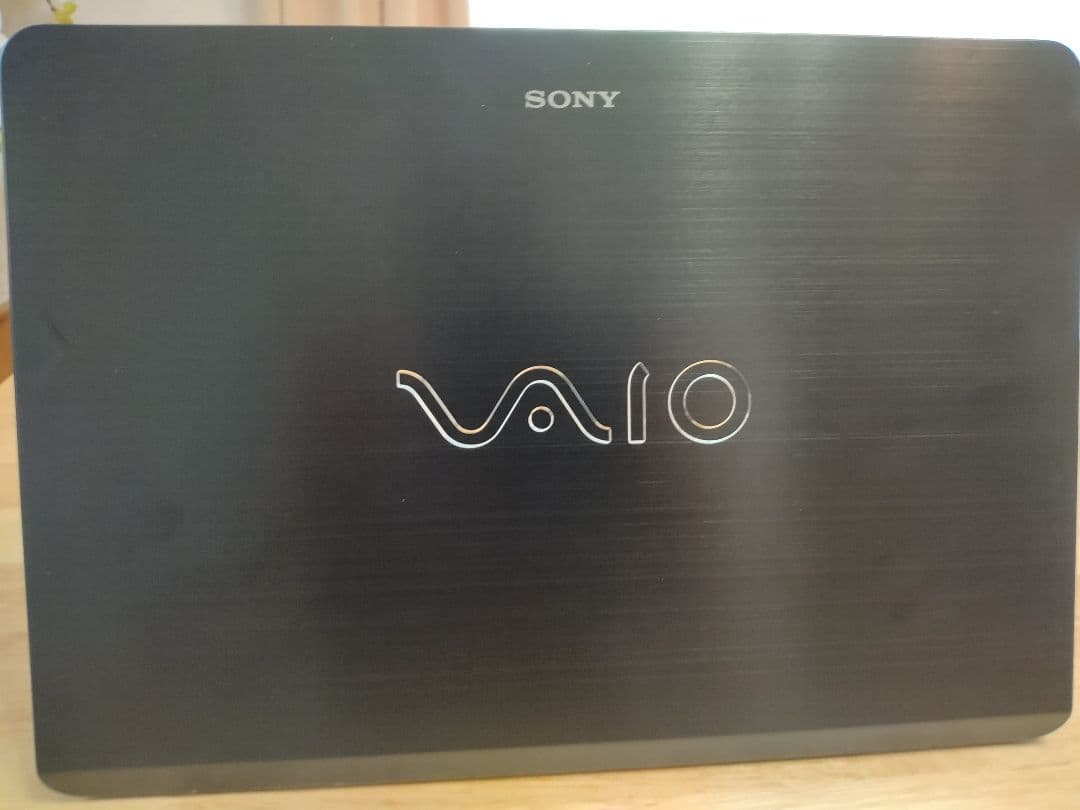 SONY VAIO SVF14A19　i3-3227U 4.0GB SSD256