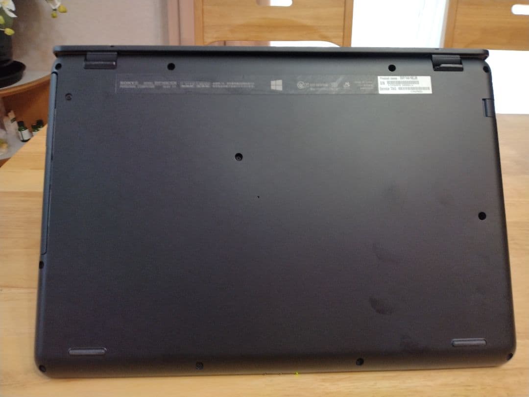 SONY VAIO SVF14A19　i3-3227U 4.0GB SSD256