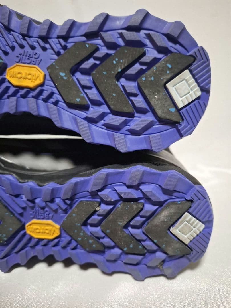 サッカニー Saucony RAZOR+　USA8.5　26.5cm