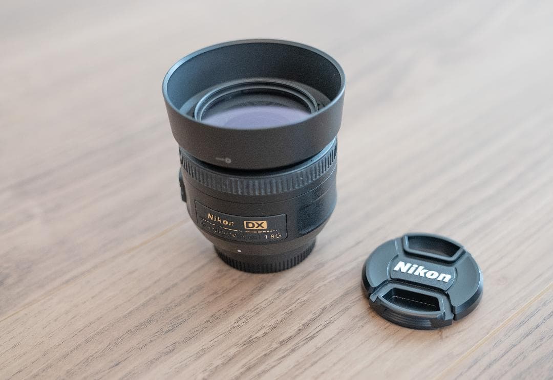 Nikon DX 35mm f1.8レンズ Amazon.com : Nikon AF-S DX NIKKOR 35mm f/1.8G Lens with Auto Focus