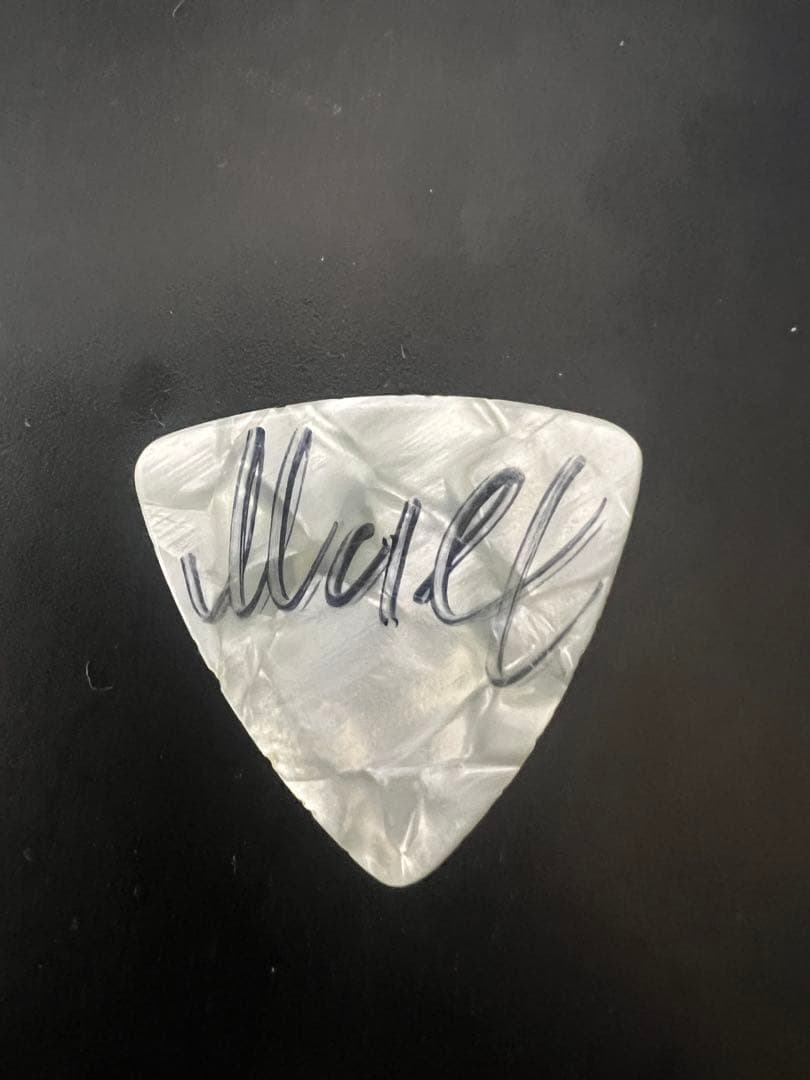MARETU サイン入り ギターピック