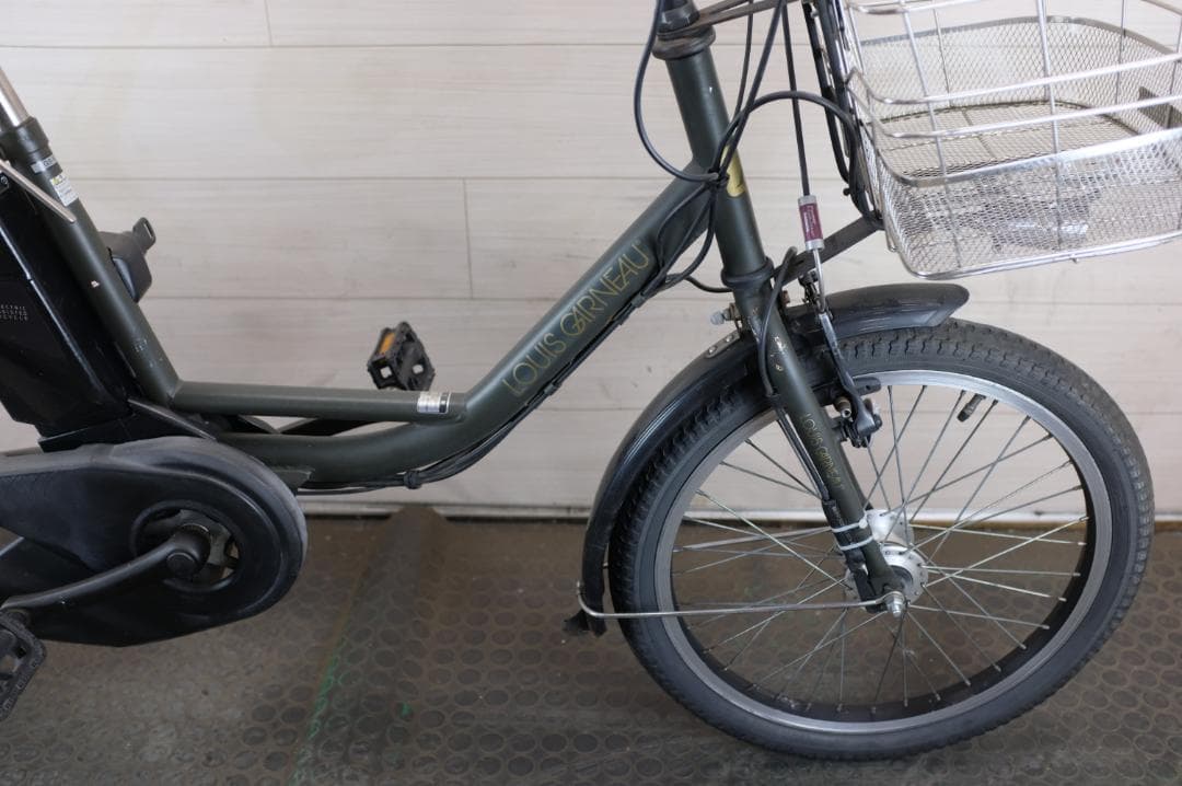 y*i様 LOUIS GARNEAU 　18インチ　3段　13.2Ah（3点灯）