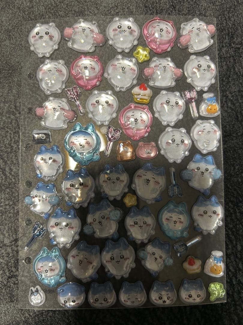 ボンボンドロップシール　国内正規品　たまごっち　サンリオ　ちいかわ　シール帳