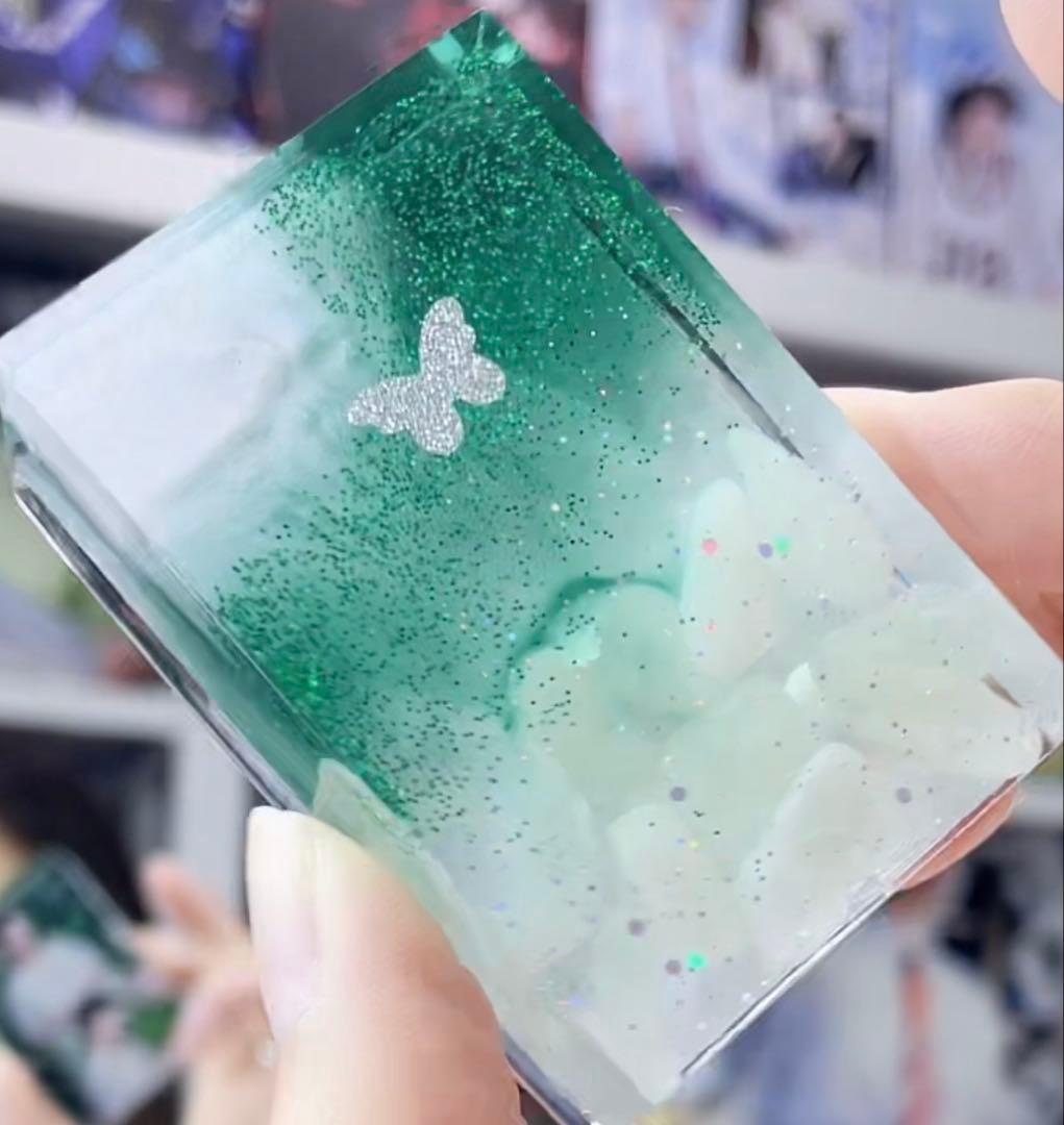 王一博 肖戦 レジン 綺麗な石を入れ 超厚 キーホルダー 19点セット