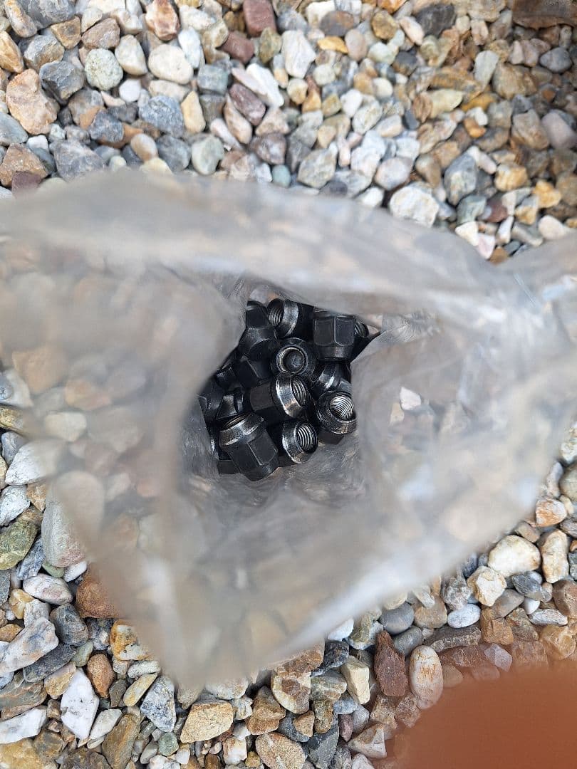 【k.k.n.u.①】ヨコハマ iceGUARD iG60 タイヤホイル