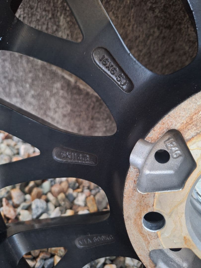 【k.k.n.u.①】ヨコハマ iceGUARD iG60 タイヤホイル