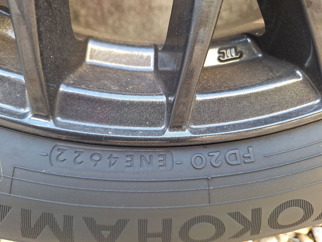 【k.k.n.u.①】ヨコハマ iceGUARD iG60 タイヤホイル