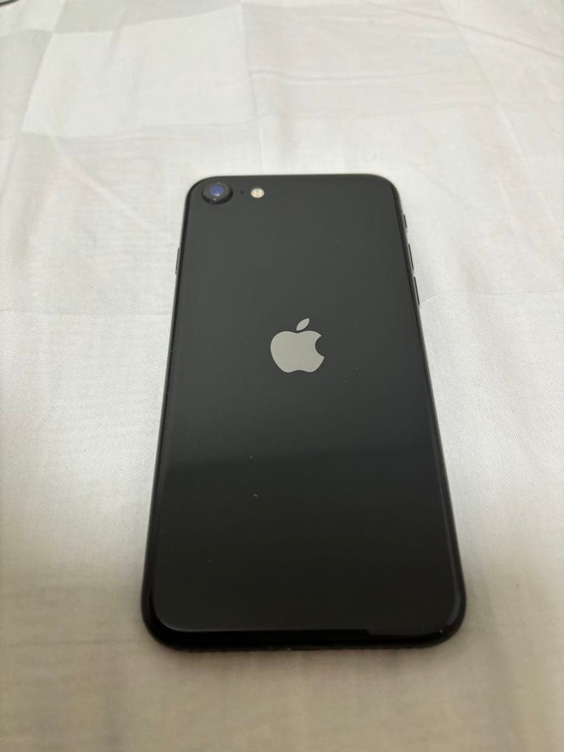 中古 iphoneSE2 128GB SIMフリー 黒 B98744458 新 モデル