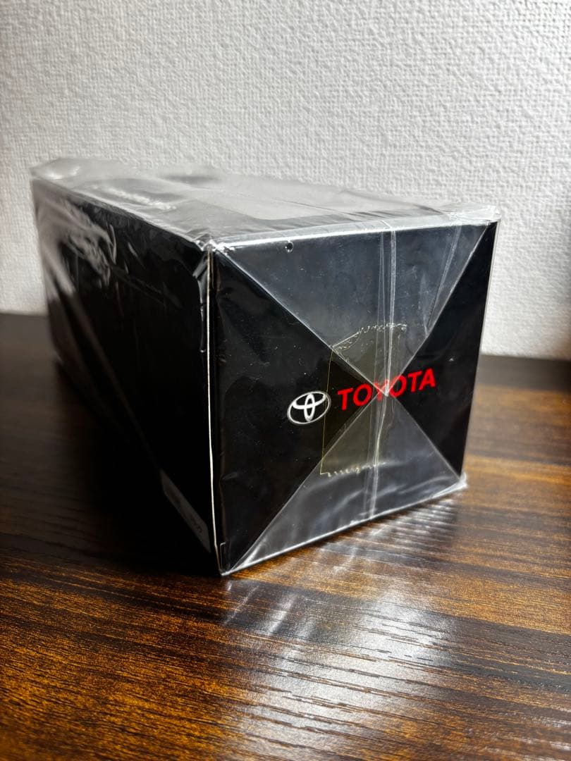 ［新品・未開封］非売品トヨタ ハリアーミニカー 1/30 202ブラック
