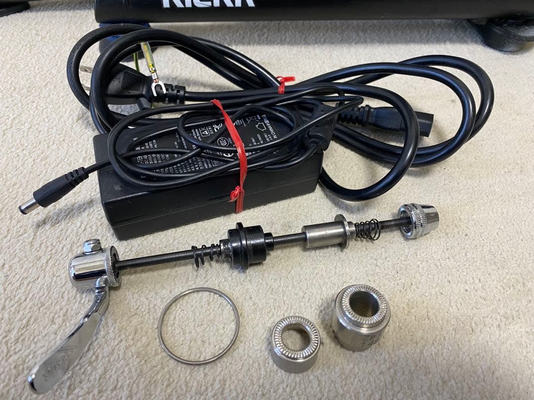 Wahoo Kickr V3 走行少 ジャンク - メルカリ