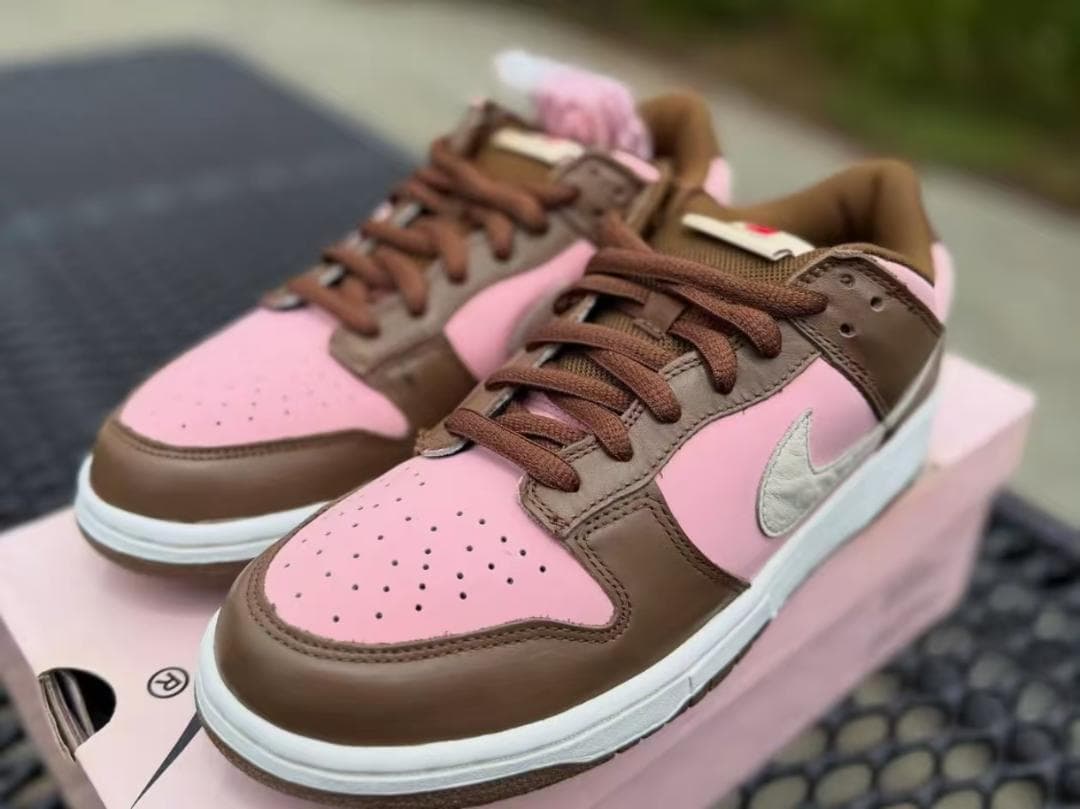 Stussy × Nike SB Dunk Low \"Cherry\" 27.5