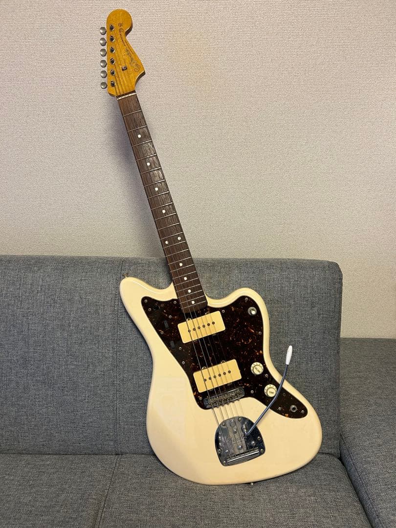 やや難あり Fender Japan Jazzmaster クリーム色 Fender Japan Heritage 60s Jazzmaster with Rosewood FB in White