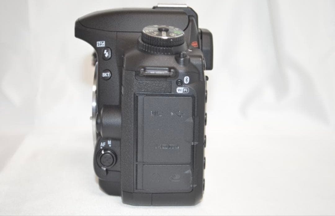 滅多にないシャッター数6000回以下 Nikon D7500☆Wi-Fi搭載 - メルカリ