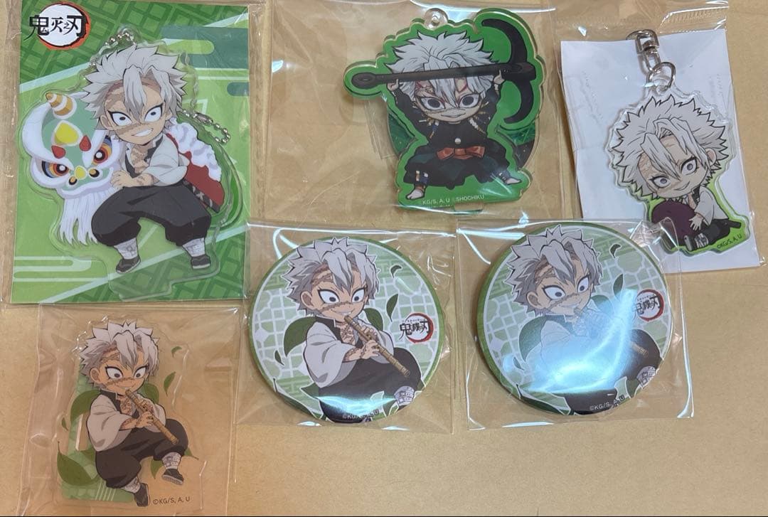 紙類　アクスタ他