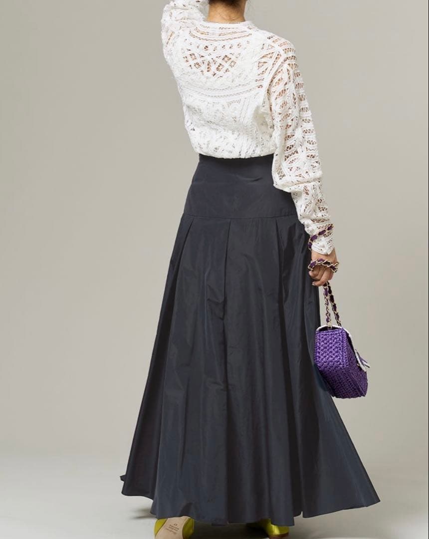 美品】IENA LA BOUCLE ポリエステルタフタボリュームスカート - メルカリ