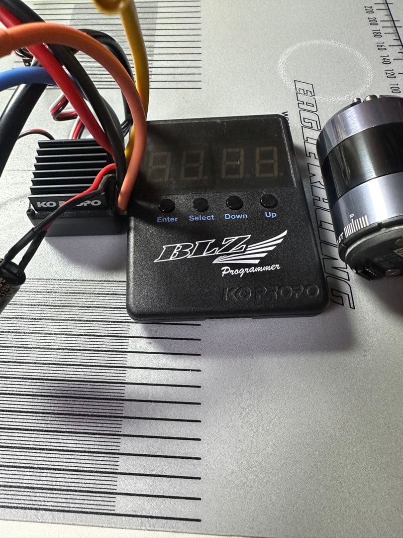 KO ブラシレスモーター、ESC、BLZ-700 BLM17.5 プログラマー