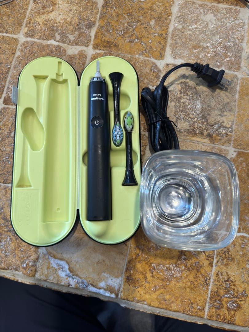 Philips Sonicare 電動歯ブラシ　ダイヤモンドクリーン Amazon.co.jp: フィリップス 電動歯ブラシ ソニッケアー ダイヤモンド