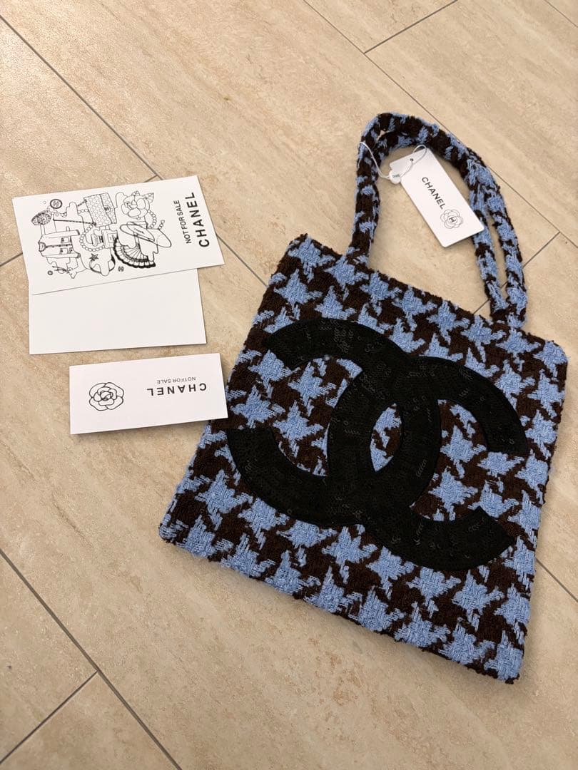 CHANEL トートバッグ 青と茶色のハウンドトゥース ノベルティ - メルカリ