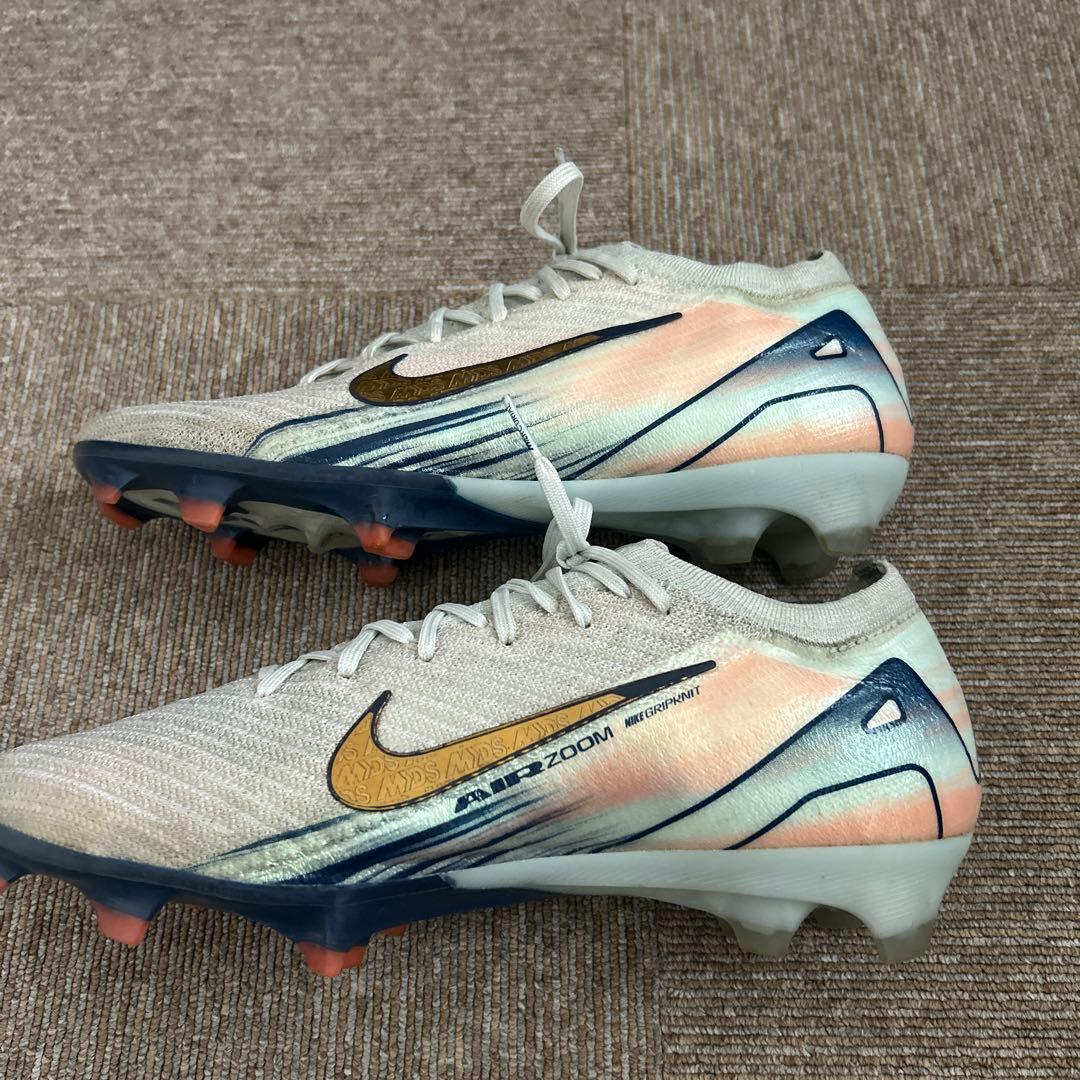 NIKEマーキュリアルcr7モデル　fg 26.5cm