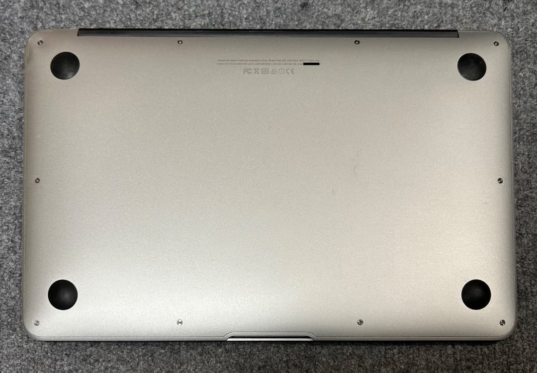 y.MacBook Air 2015 1.6Ghz 128Gb USキー