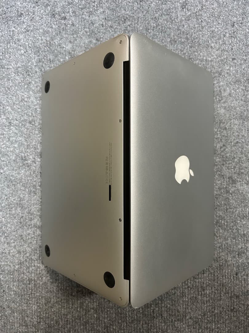 y.MacBook Air 2015 1.6Ghz 128Gb USキー