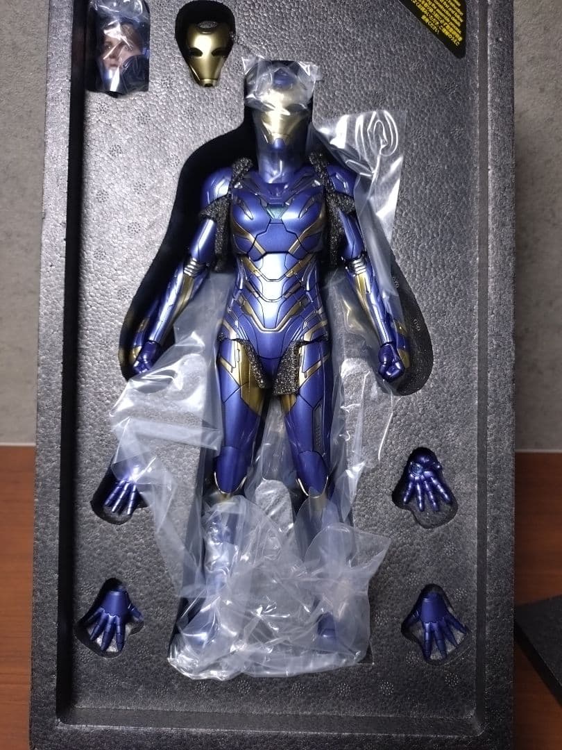 ホットトイズ　アイアンマン　マーク49 レスキュー