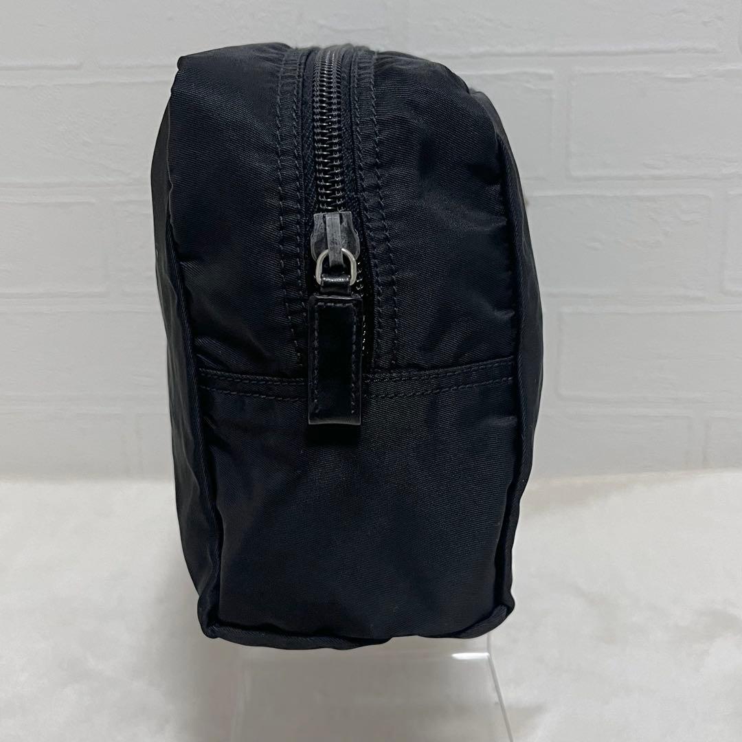 美品✨PRADA プラダ 三角ロゴ ナイロンビッグポーチ クラッチバッグ 黒