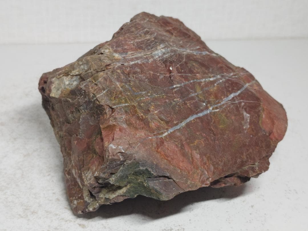 佐渡産 1.8kg 赤玉石 赤石 原石 鑑賞石 自然石 誕生石 鉱物 鉱石 水石