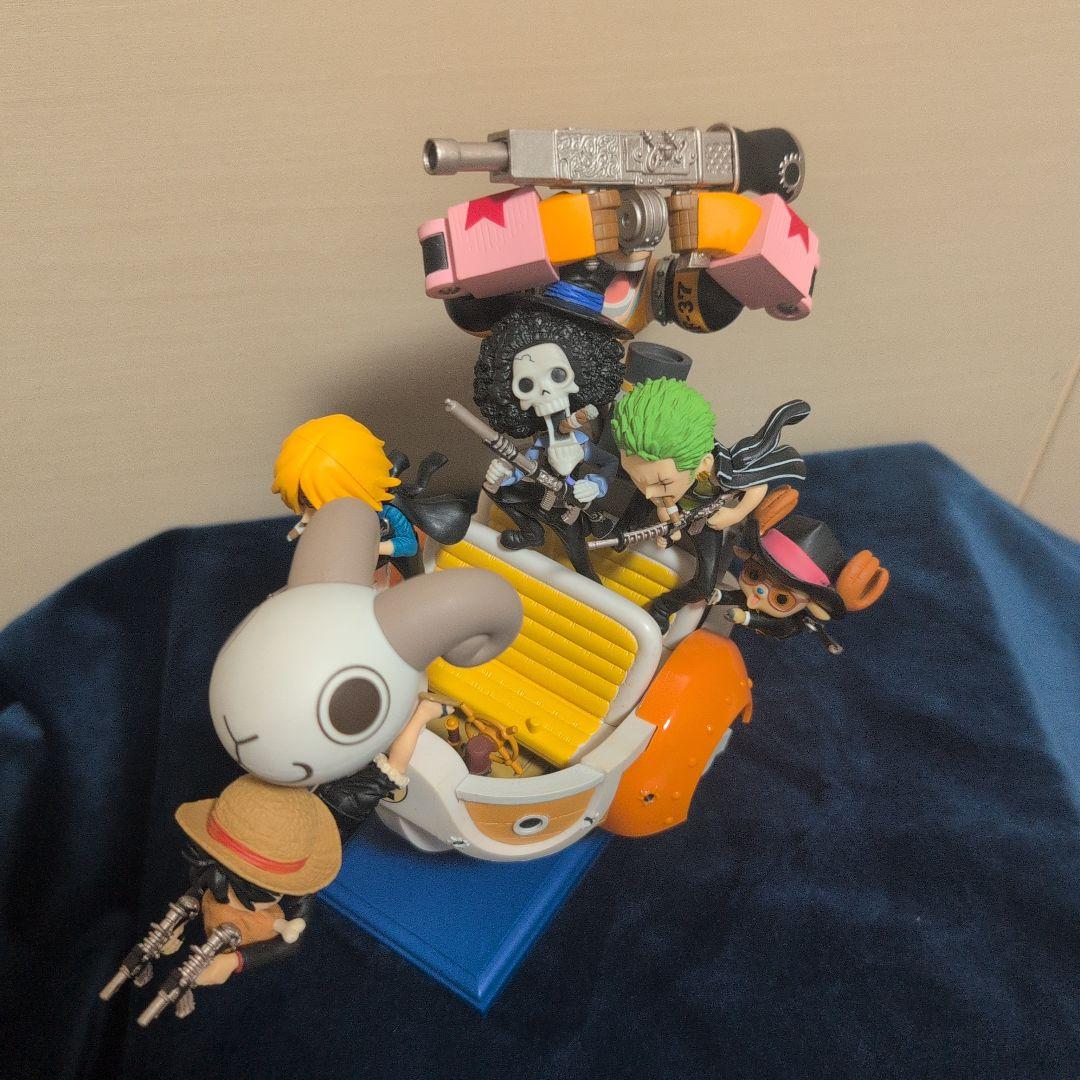 ワンピースワールドコレクタブル ミニメリー号ATTACK　開封品