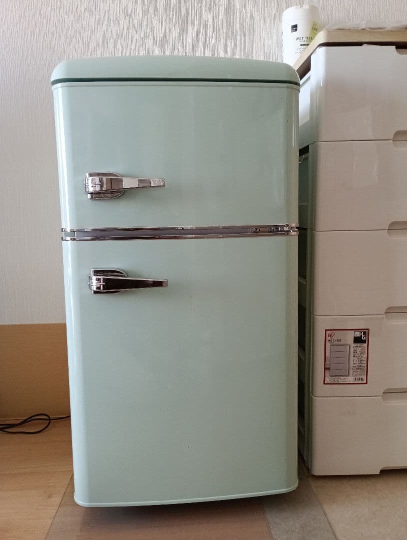アイリスオーヤマ　2ドア冷蔵庫 PRR-082D-LG 2022年製 レトロ 冷蔵庫 81L レトロ PRR-082D-B