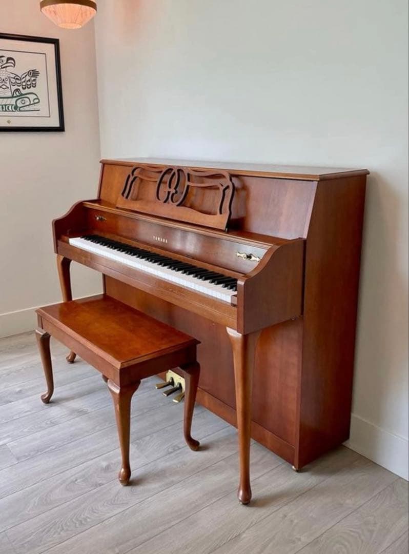 ☆美品綺麗☆USA YAMAHA ヤマハ アップライトピアノ 猫足☆調律回数