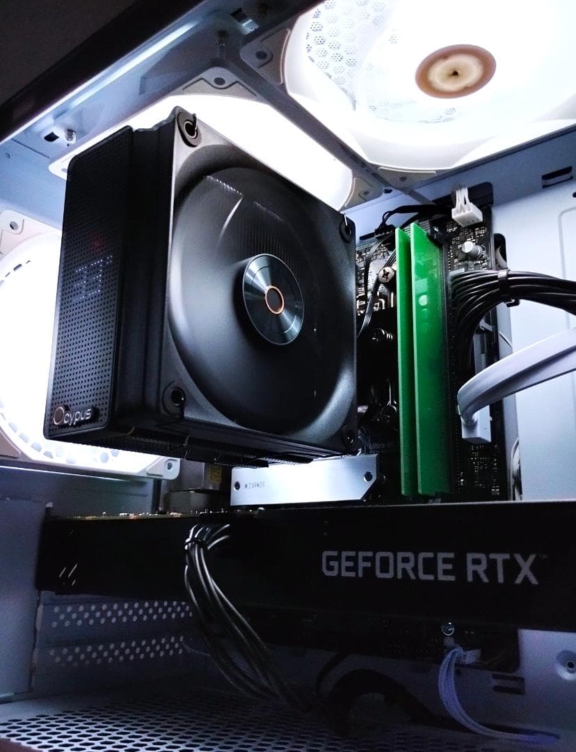 ゲーミングPC/Core i7 10700/RTX2060S/メモリ16GB