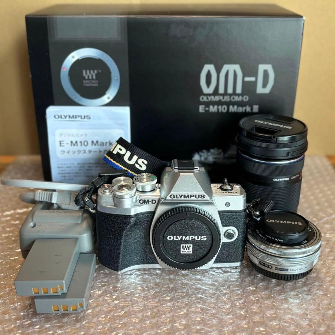 OM-D E-M10 Mark ||| EZ ダブルズームキット シルバー オリンパス OM-D E-M10 MarkII EZ ダブルズームキット シルバー