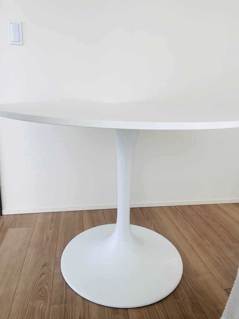 美品⭐︎イケア IKEA ドクスタ DOCKSTA 丸テーブル - メルカリ