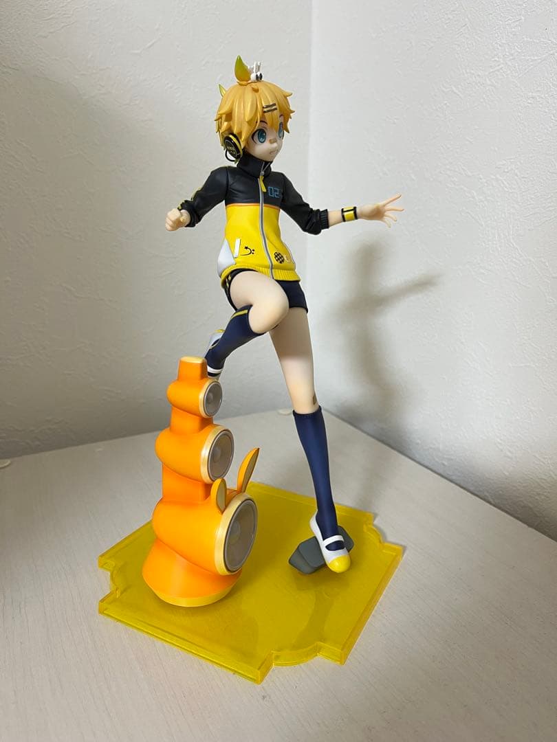 【箱付き】鏡音レン 1/7スケールフィギュア